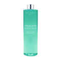 Pierre de Malachite sur fond blanc