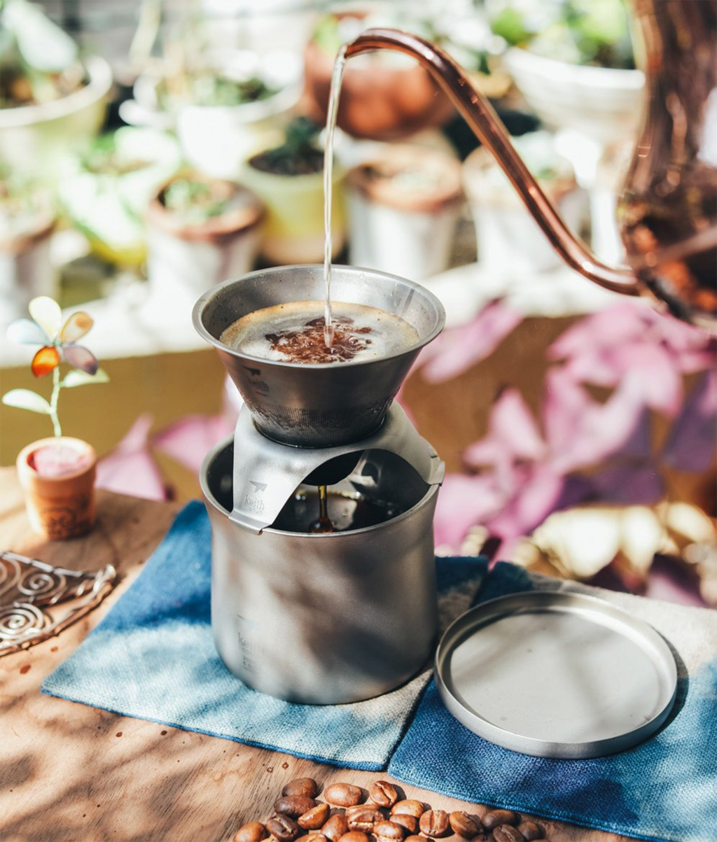 Tasse à Thé et Café Tout-en-1 en Titane
