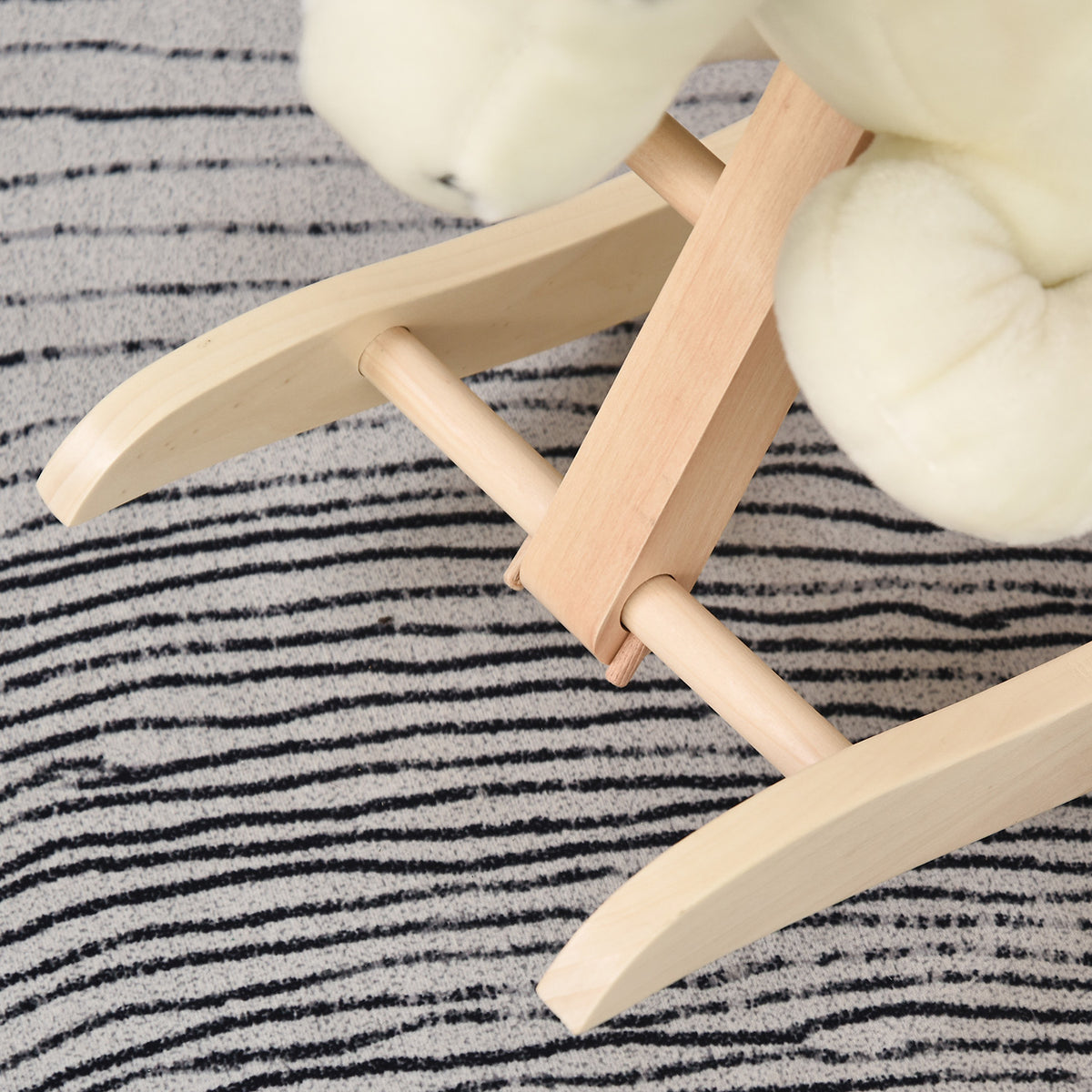 Cheval à Bascule Fonction Musicale Selle Grand Confort Peluche Courte Douce Pour Enfants 18-36 Mois Bois peuplier Blanc et Rose dim. 70L x 28l x 57H cm