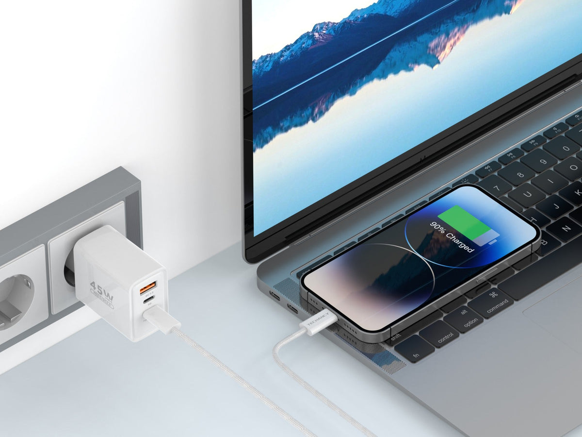 Techancy Carregador USB-A+USB-C+USB-C TA2822, 45W PD, com Cabo USB-C para Lightning de 1m, CompatIvel com iPhone 7/8/XS/11-14