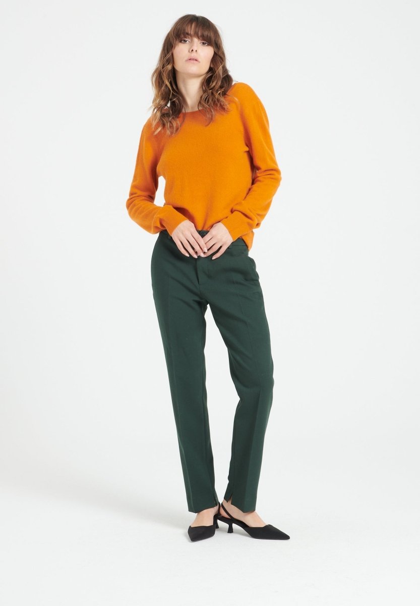 Pull décolleté V dans le dos femme en cachemire orange citrouille - MIA 7
